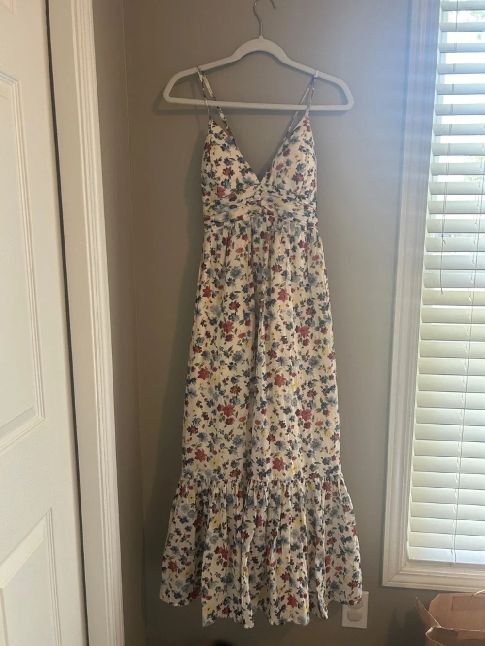 Abercrombie & Fitch Cream Floral Maxi Dress